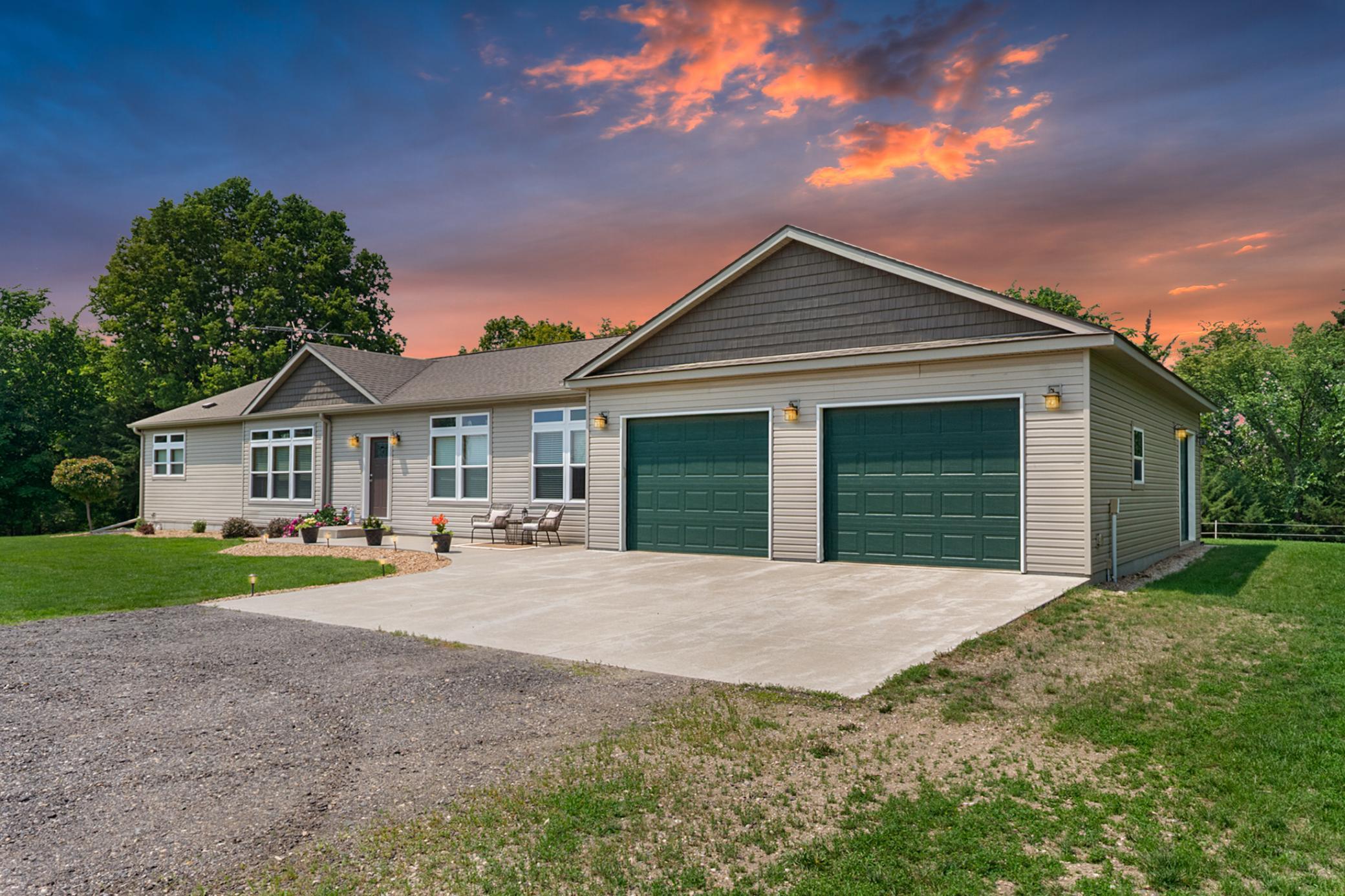 32908  285th Avenue, Le Sueur, MN