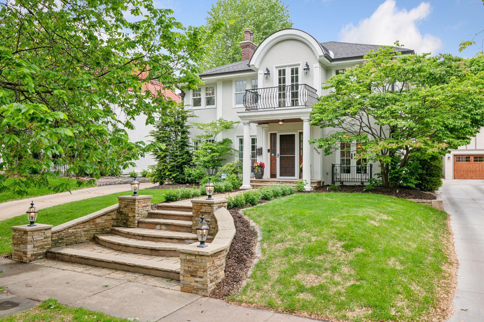 4520  Casco Avenue, Edina, MN