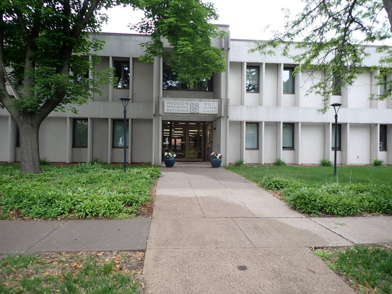 901  4th Street, Hudson, WI