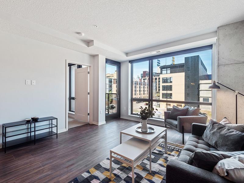 811  Washington Avenue S, Minneapolis, MN