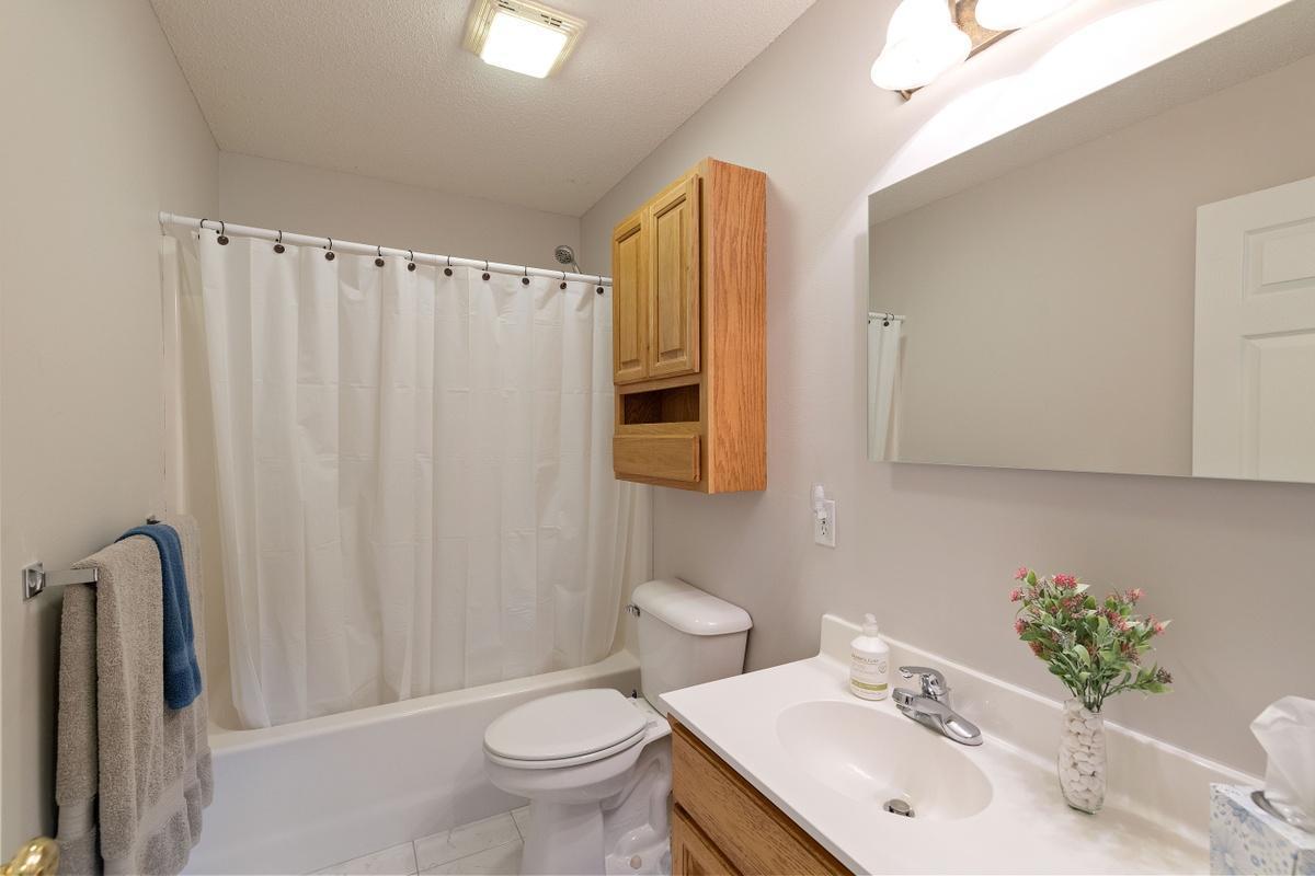 W12192  757th Avenue, River Falls, WI Image 12 of 34