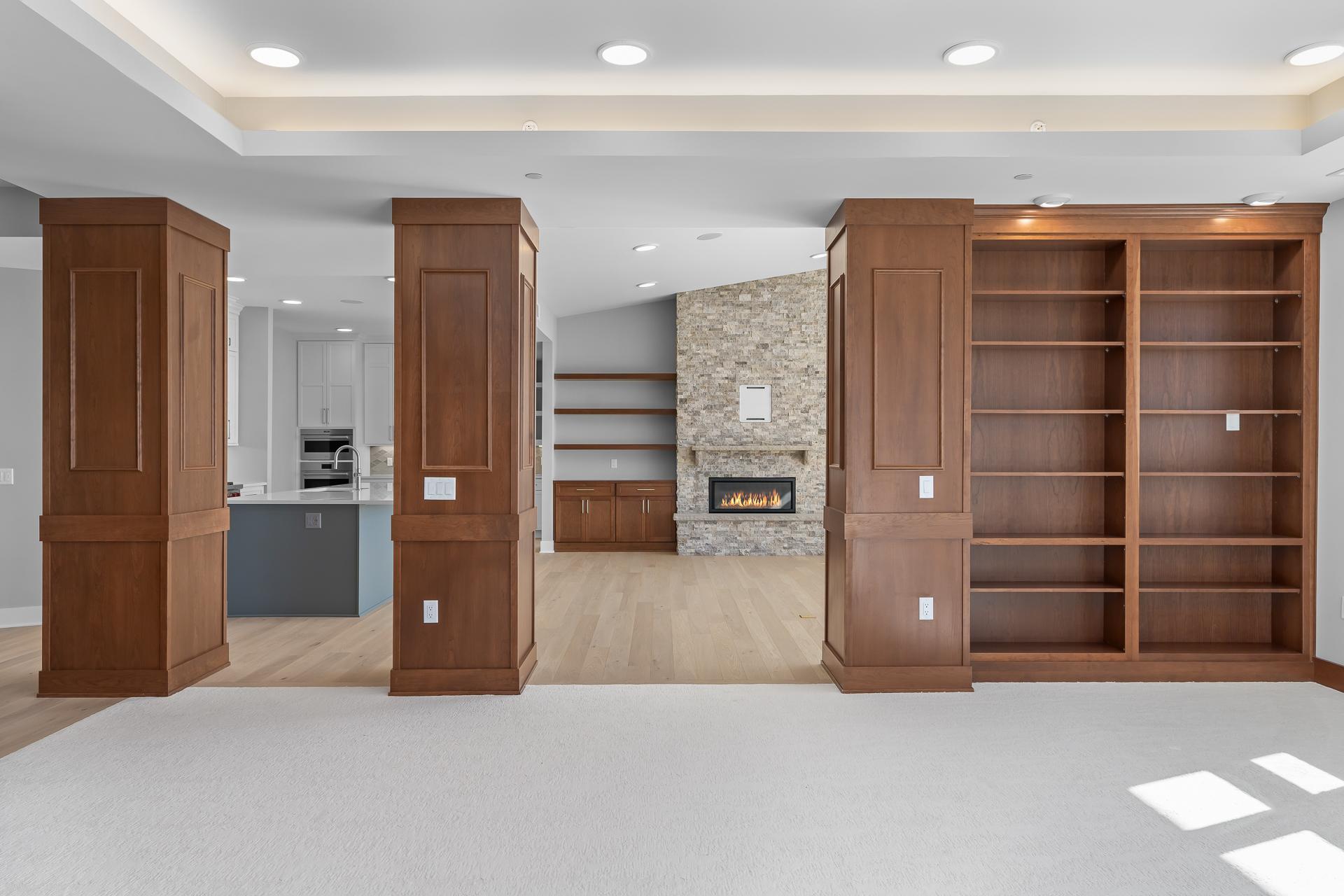 1  Hill Farm Road, North Oaks, MN