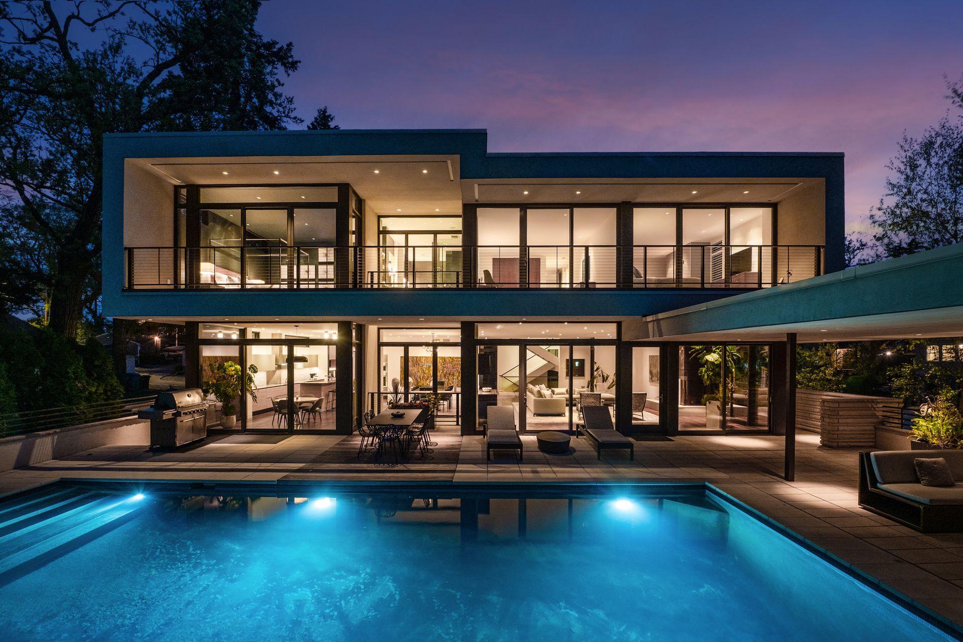 2102  Cedar Lake Parkway, Minneapolis, MN