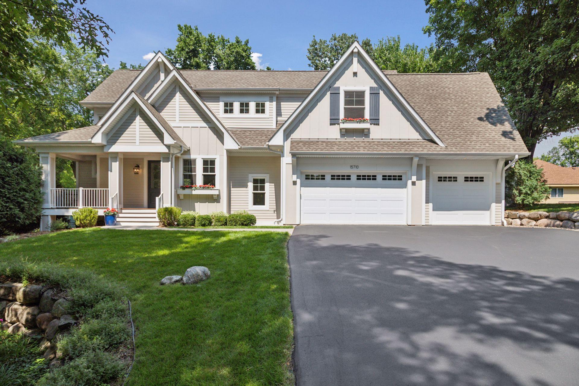 15710  Highwood Drive, Minnetonka, MN