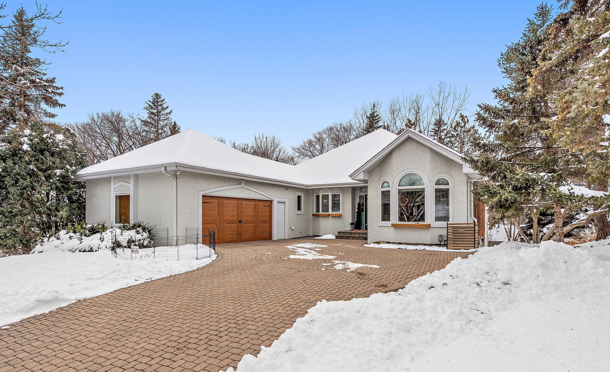 5200  Malibu Drive, Edina, MN