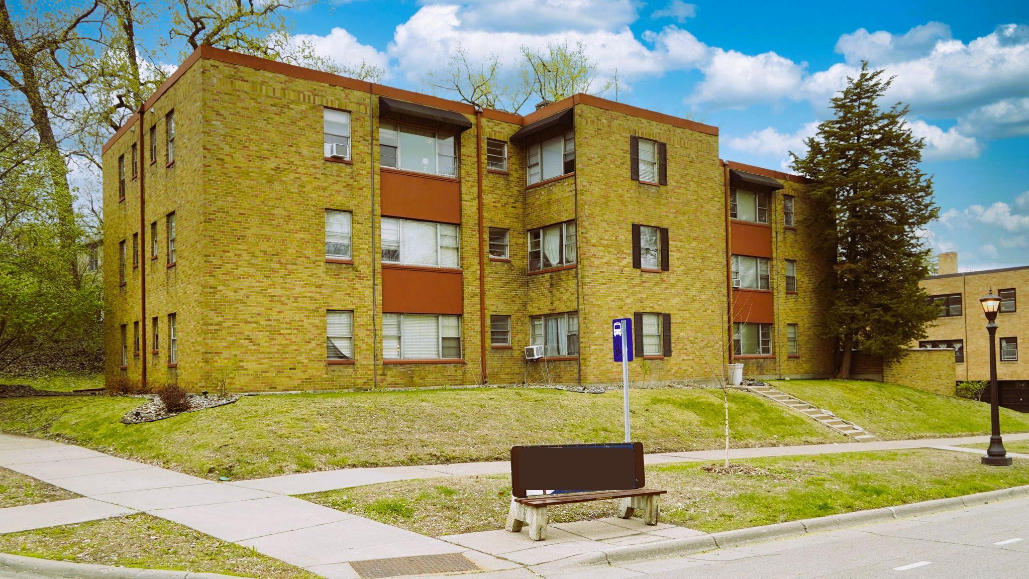 235  Exeter Place, Saint Paul, MN