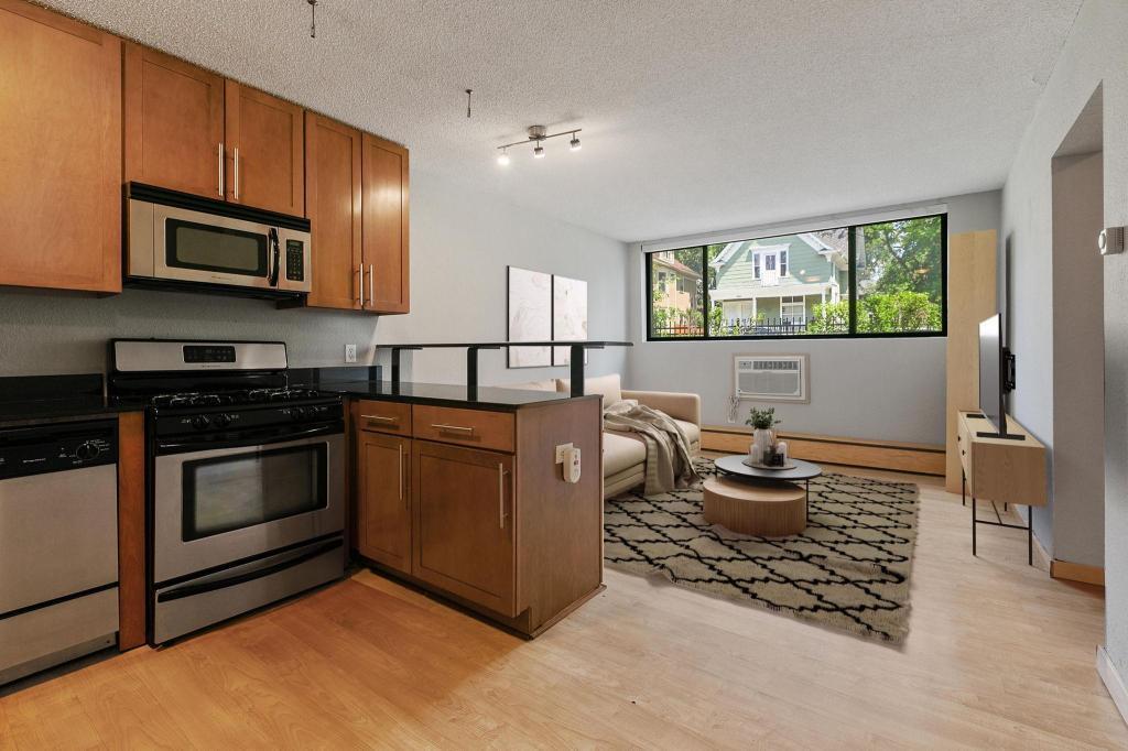 2530  1st Ave  S, Minneapolis, MN