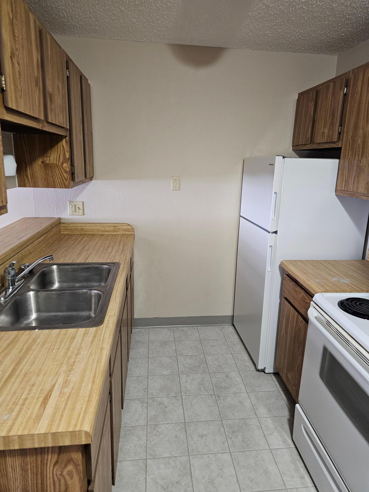 1757  4th Avenue, Windom, MN