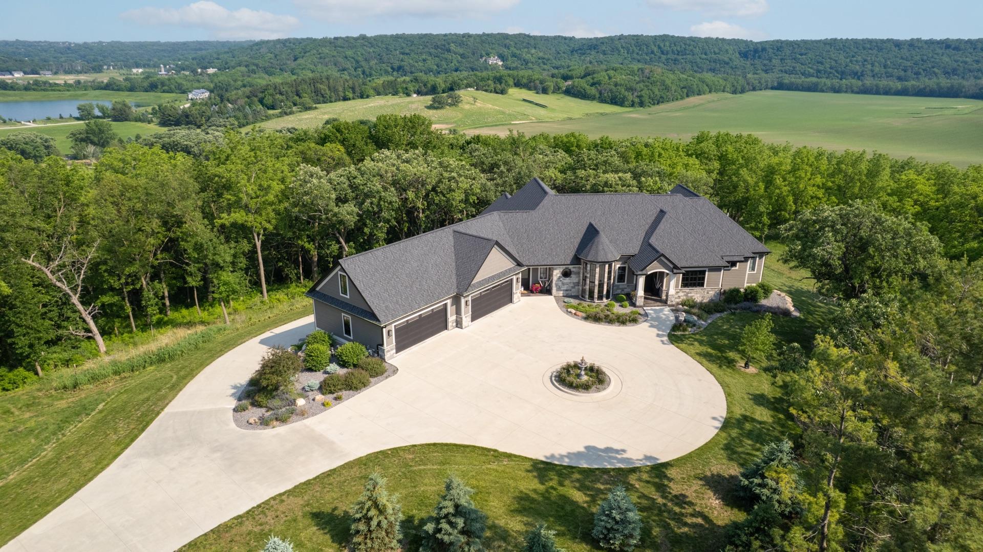 1500  Weatherhill Ridge Court SW, Rochester, MN