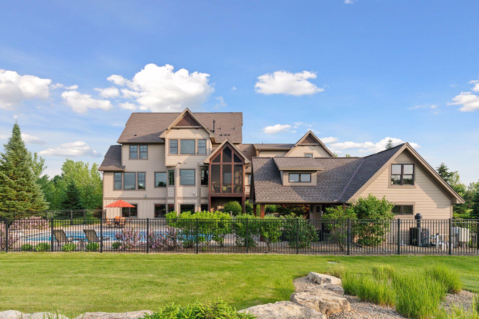 12686  20th Street N, West Lakeland, MN