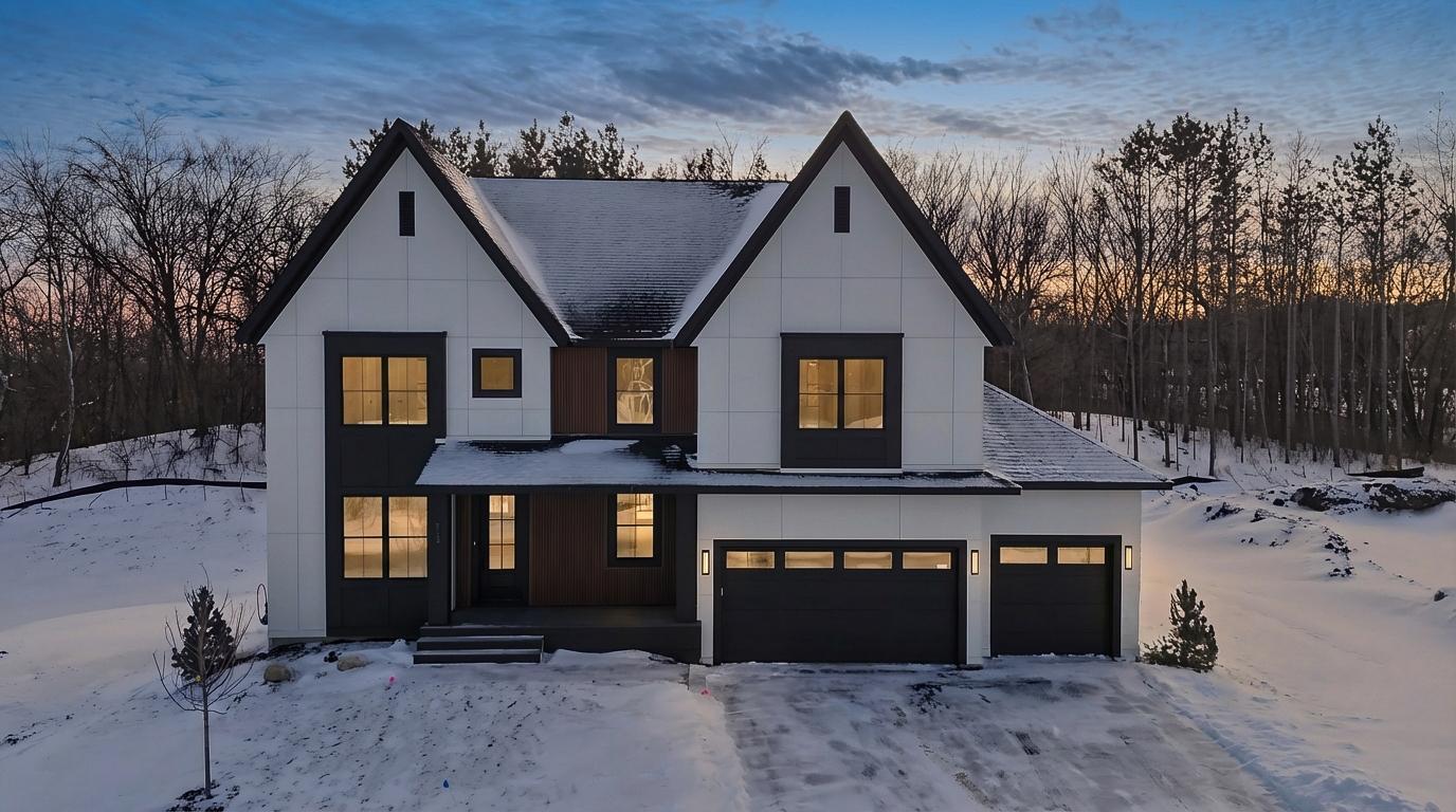 734  Ensconced Way, Chaska, MN