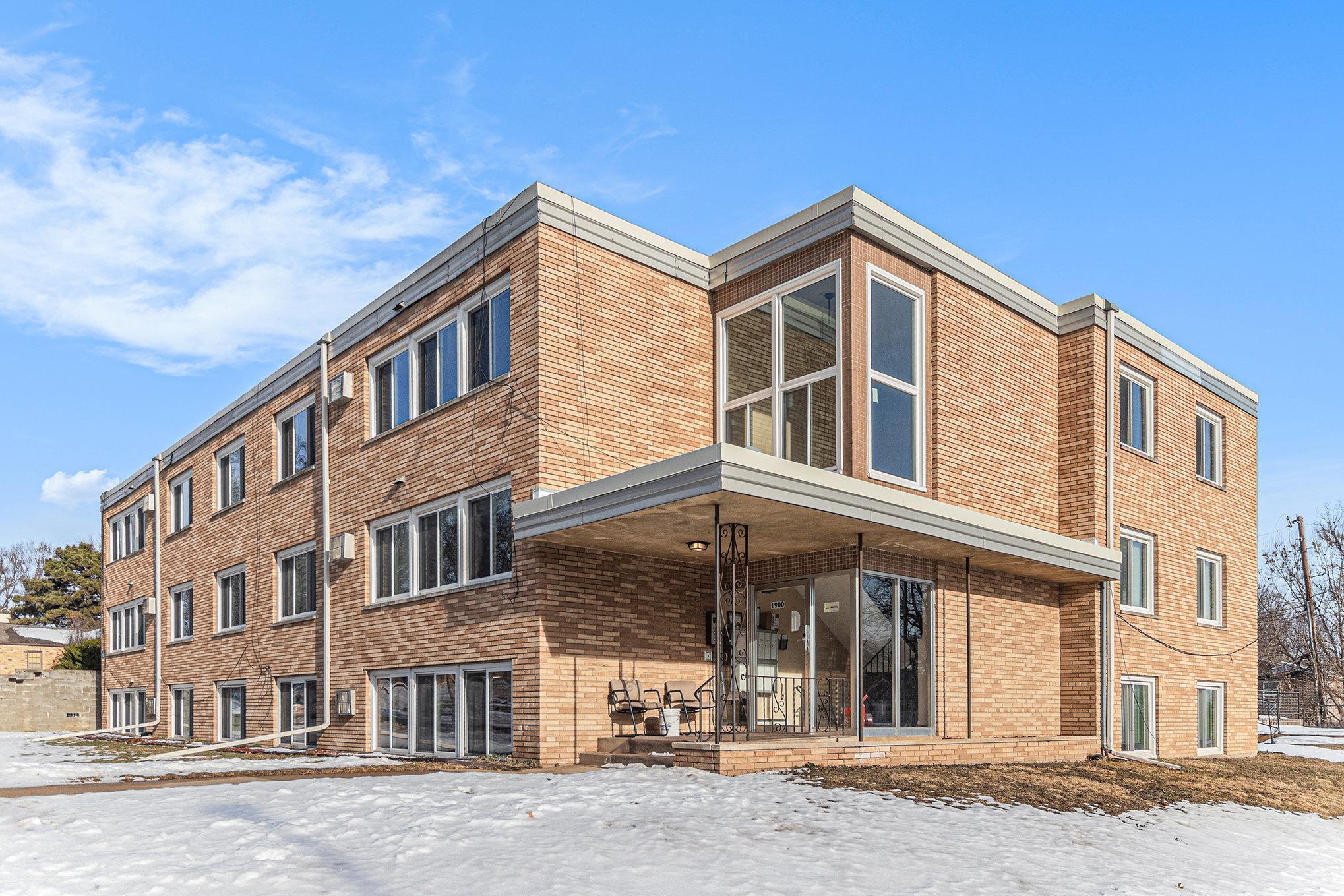 1900  Vincent Avenue N, Minneapolis, MN