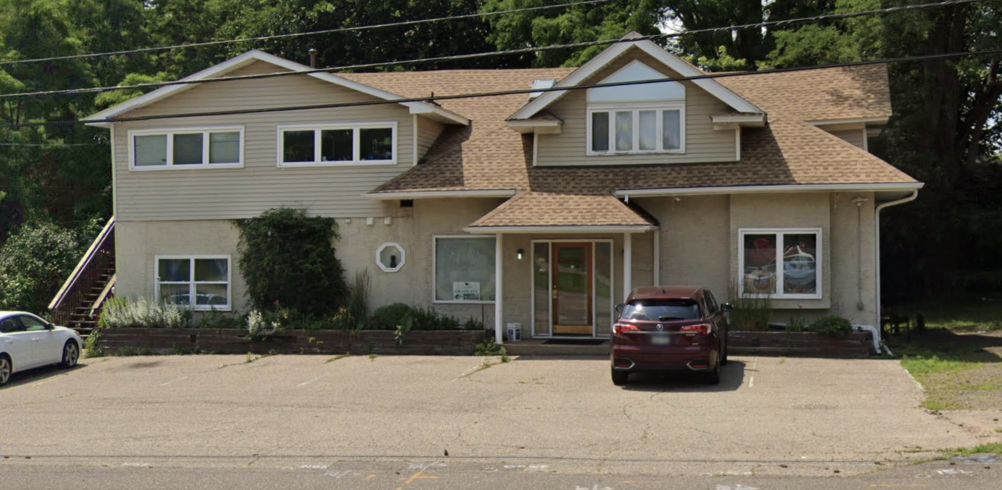 1961  Rice Street, Roseville, MN