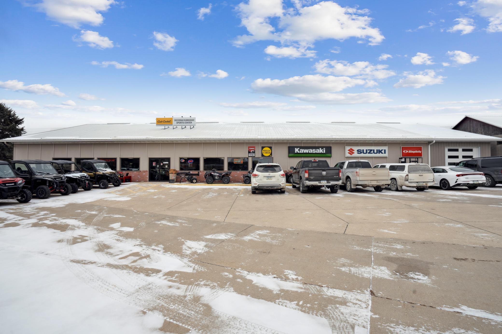 1001 & 1003  Short Street, Decorah, IA