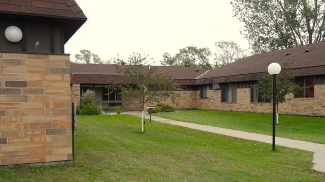 102 N Madison Avenue, Battle Lake, MN