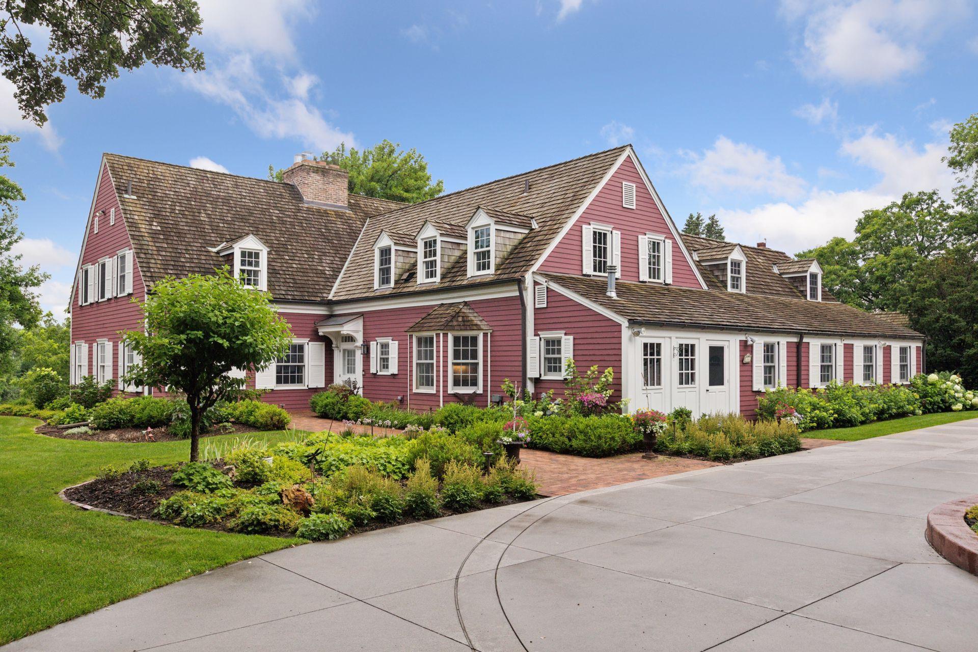 260  Salem Church Road, Sunfish Lake, MN