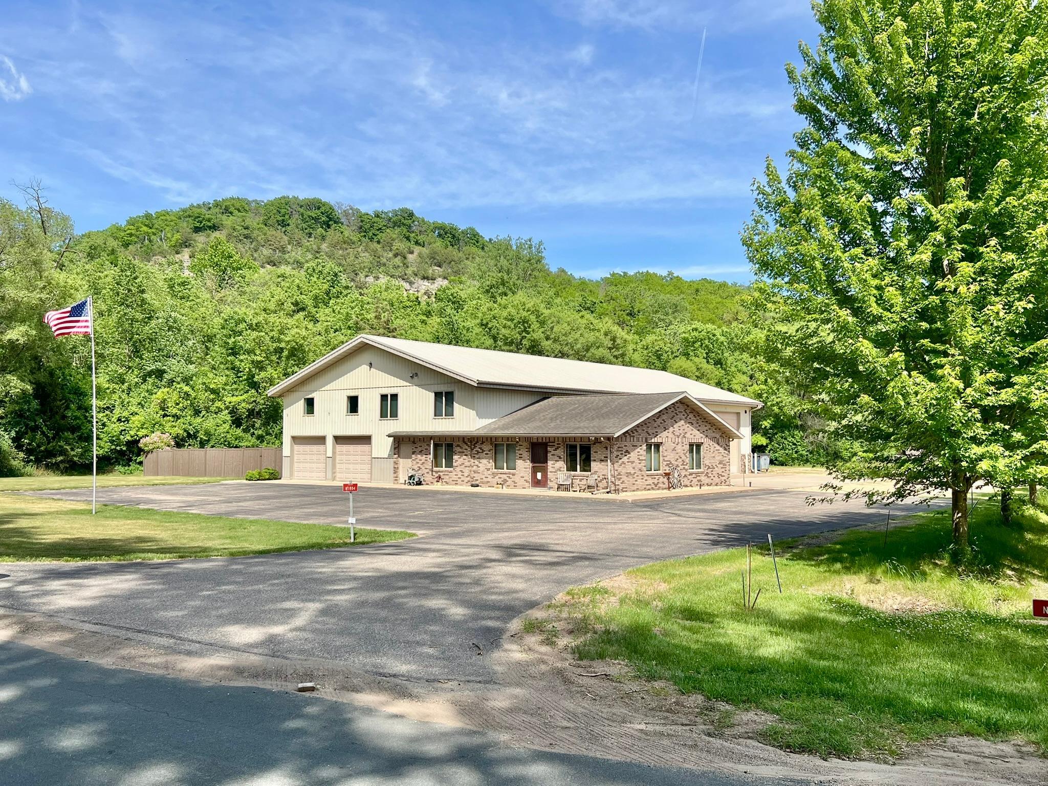 Listing # 7077995