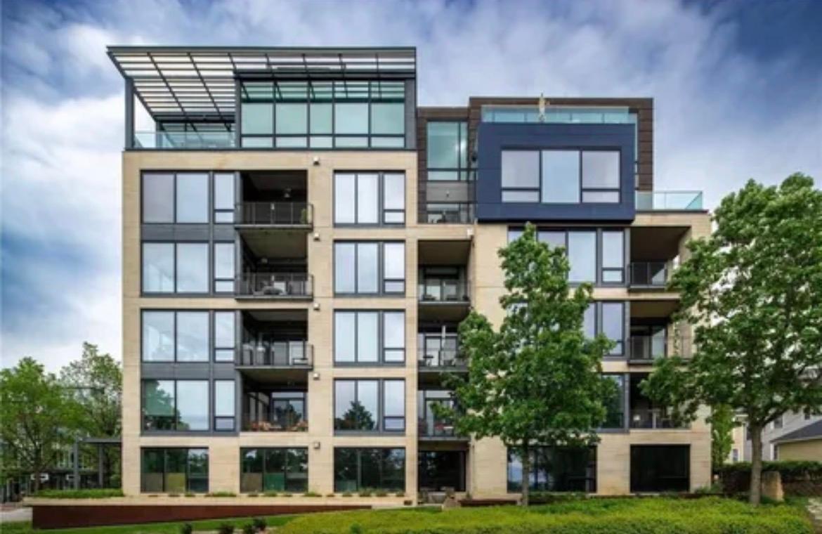 1805 W Lake Street, Minneapolis, MN