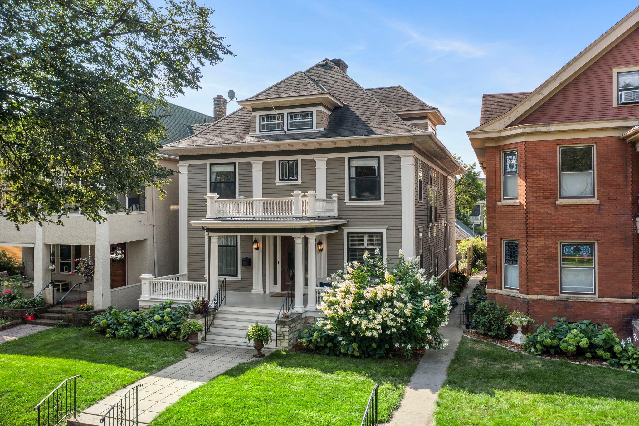 884  Lincoln Avenue, Saint Paul, MN